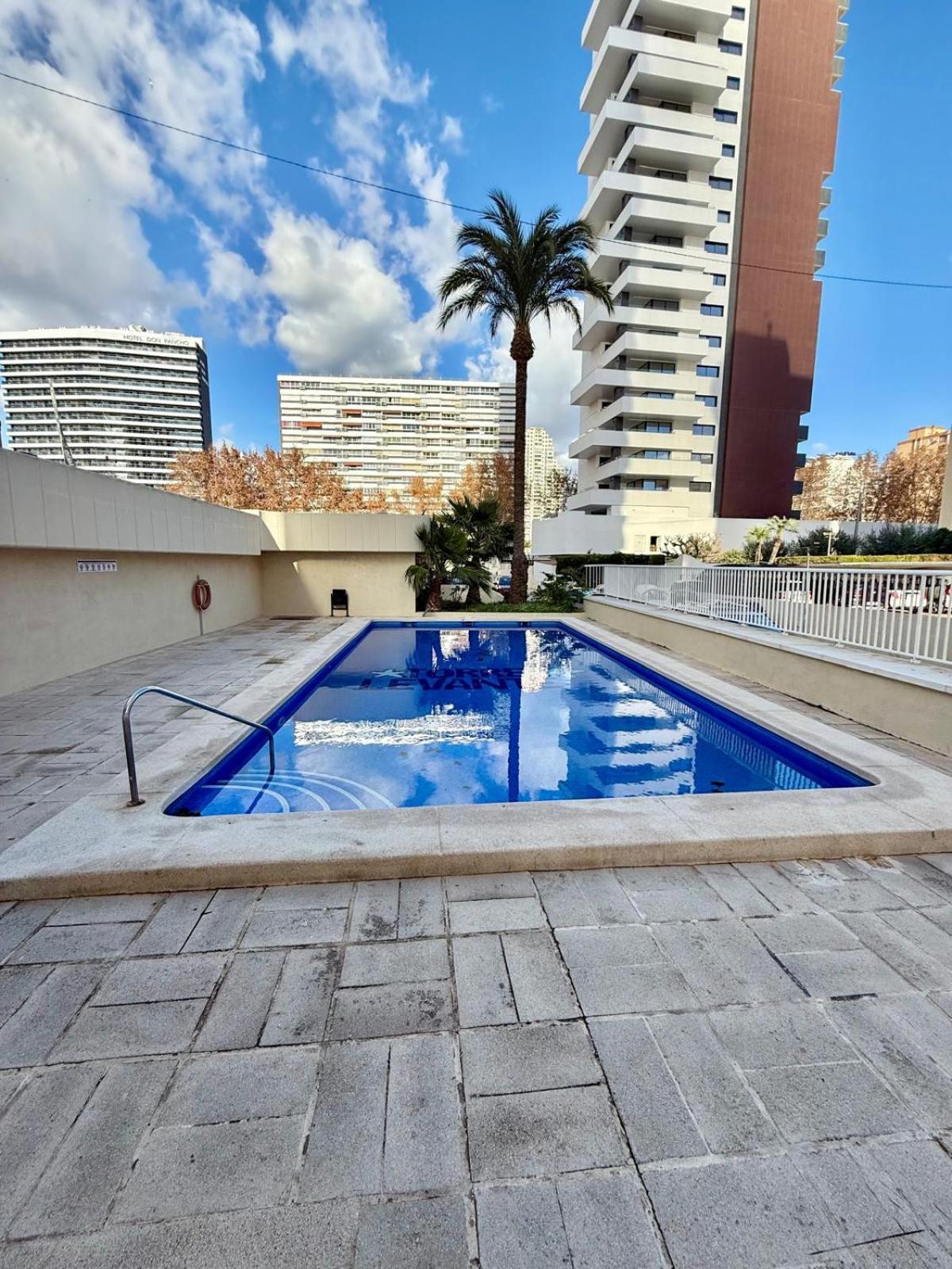 Apartamento Torre Levante, Primera Linea De Playa Benidorm Exteriér fotografie